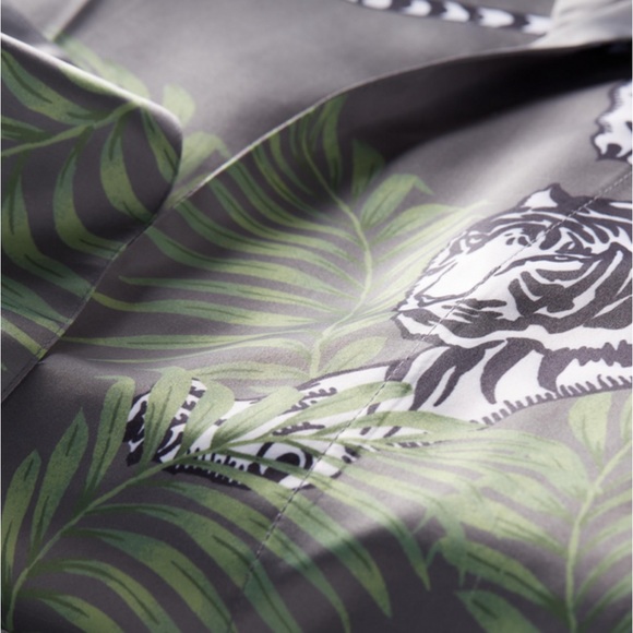 Tigress Robe Set - Picture 2 of 3